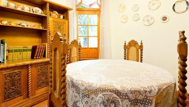 Alojamiento Alberto Magno Bed & Breakfast Santiago Exterior photo